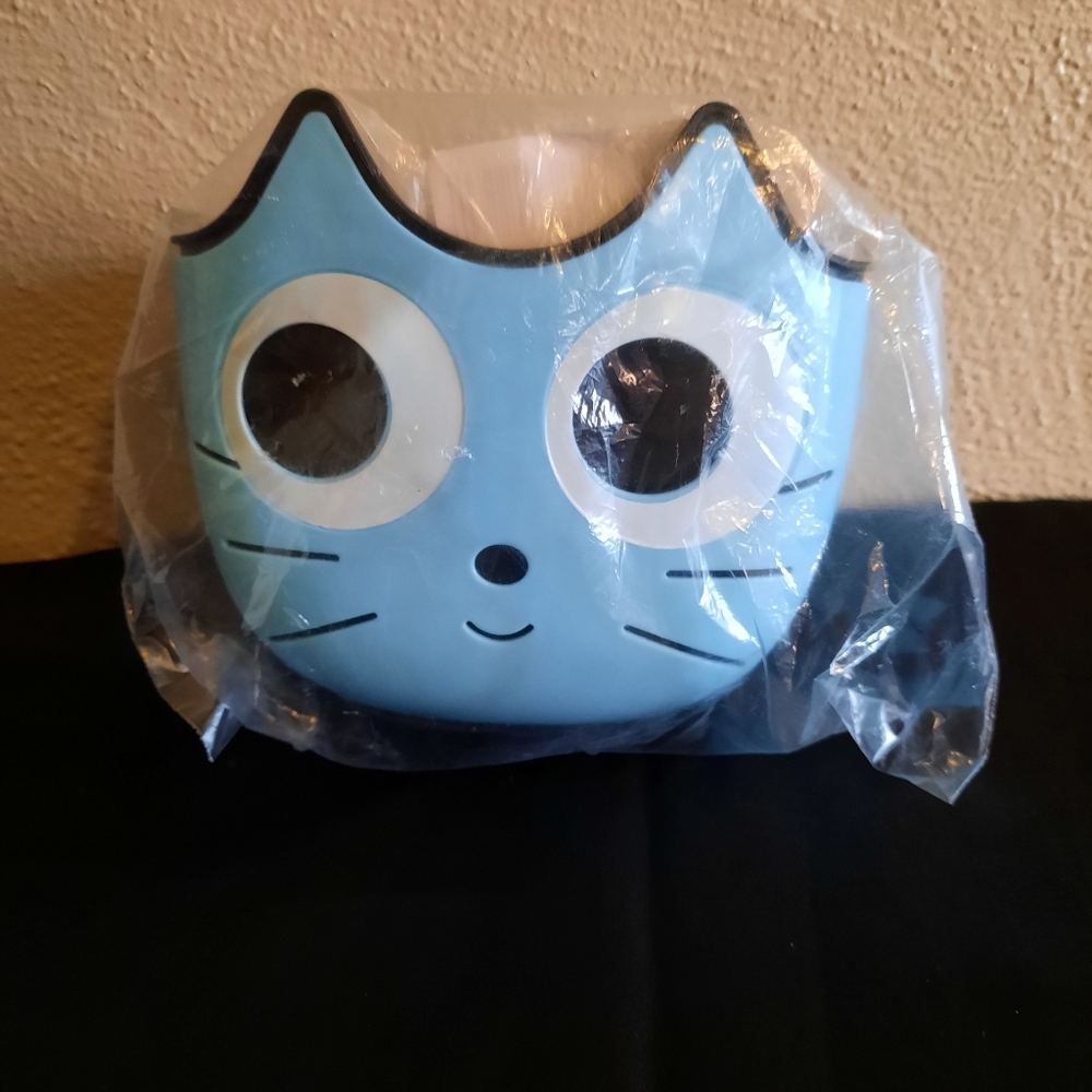 Cute cat shaped sink shelf, soap/sponge caddy.